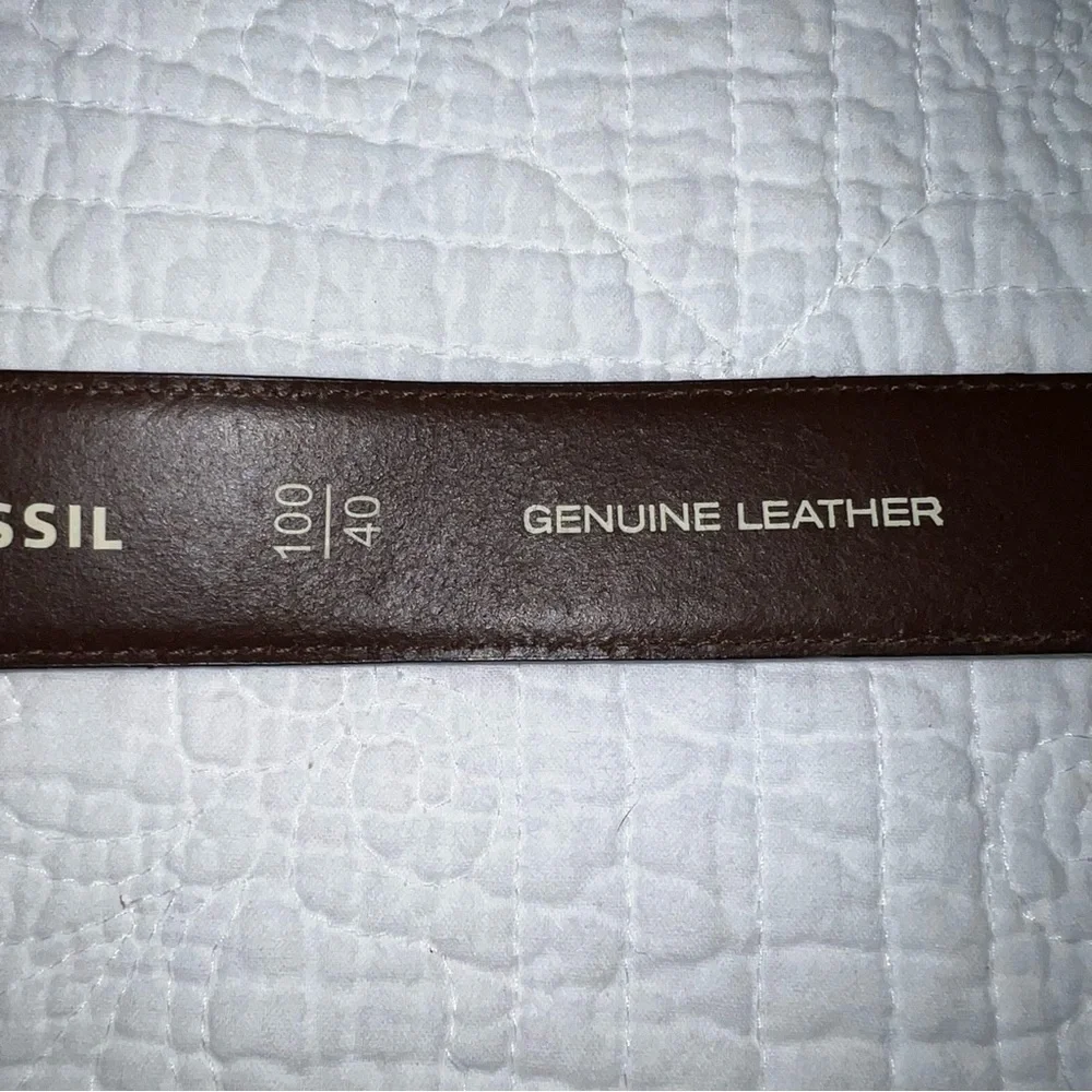 FOSSIL Woodrow Dark Brown Genuine Leather Belt Mens NWT Sz 40 - Picture 9 of 11